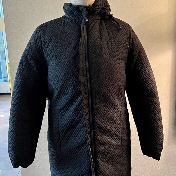 Woman's Gently Used Down Filled Trapunto Stitched Prada Puffer Jacket L - Picture 2 of 16